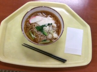 足立区役所職員食堂のとろろそば１