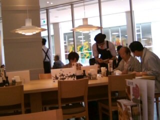 西新井栄町１丁目・大戸屋の店内