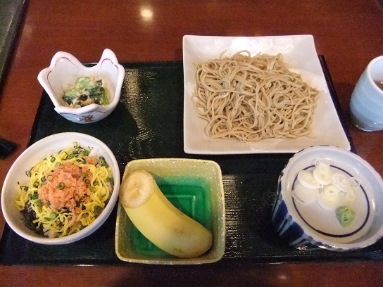 友膳@麹町の週替わりミニ丼そばセット
