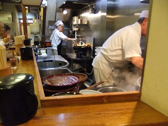 歌舞伎そば@東銀座の厨房