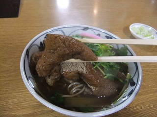 越後屋＠御徒町の温ジャンボきつねそば2