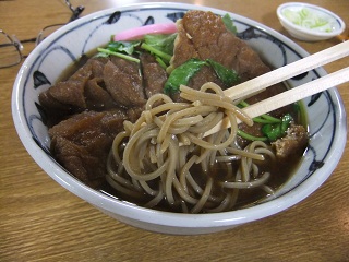 越後屋＠御徒町の温ジャンボきつねそば3