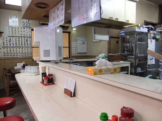 ふるさとの店内