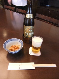 一茶庵＠横浜元町でビール