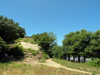 20110716鎌倉天園_0118大平山_岩場を振り返るAS.jpg