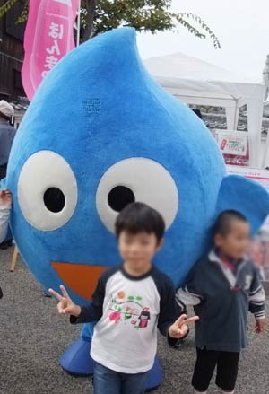 ゆるキャラ祭in彦根　大阪市水道局ぴゅあら