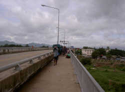 国境の橋１（メーソット）