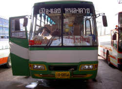 長距離バス（ノンカーイ～ルーイ）