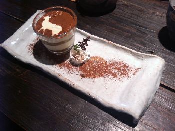 カフェ Komorebi 　トナカイのティラミス