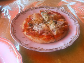 レストラン・バンボッシュ　ミニピザ