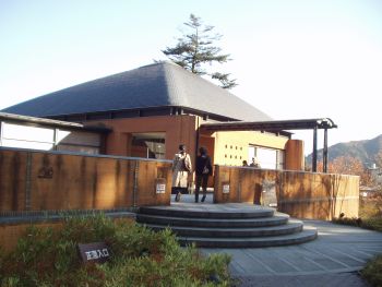 小杉方庵日光美術館の入口その２