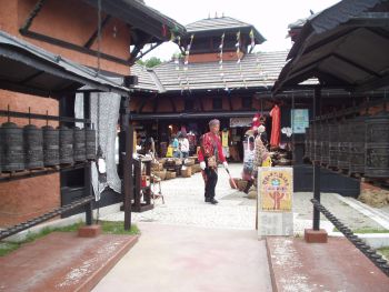 ネパール雑貨のポカラの入り口