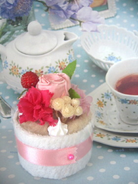 ベリーケーキ丸（アフタヌーン）’０９．５