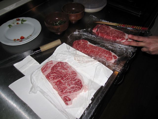 佐賀牛調理中