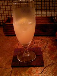 インコラプティブルシャンパン