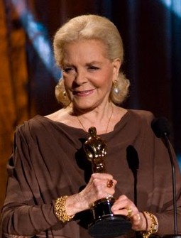 bacall_oscar.jpg