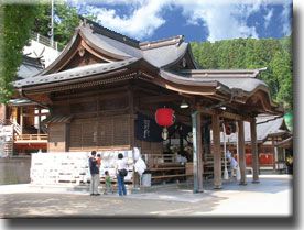 高塚地蔵尊　本殿