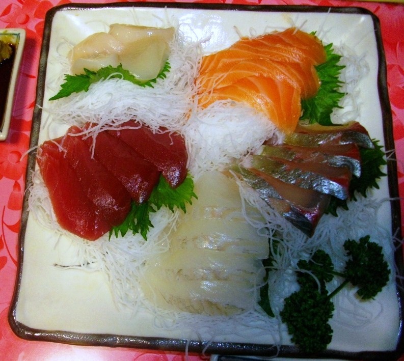 刺身盛り合わせ.JPG