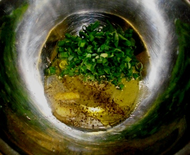真鯵のカルパッチョゴマゴマオイルとおかかキャベツのサラダ仕立て行程１.jpg