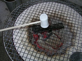 七輪で焼きマシュマロ2