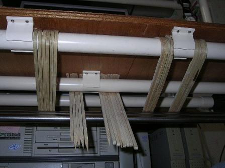 竹ペグ作り（曲げ状態を固定する）