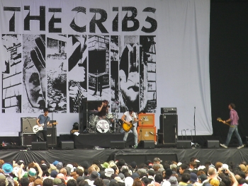 THE CRIBS @ GREEN STAGE FRF 10 2010年7月30日