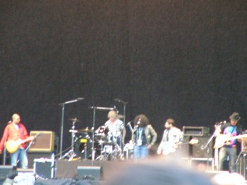HAPPY MONDAYS