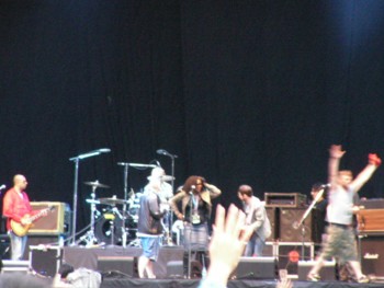 HAPPY MONDAYS