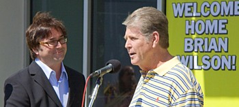 Brian Wilson at Capitol Records 19.May.2008