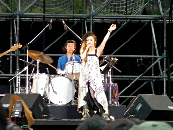 Chara @ WORLD HAPPINESS 2009