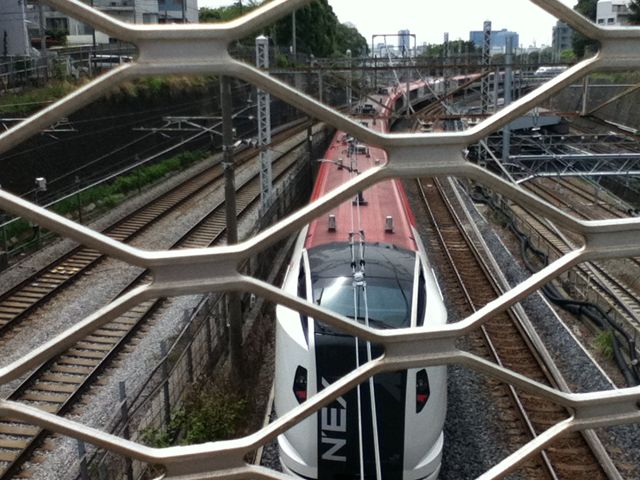 yamanote036_R.jpg