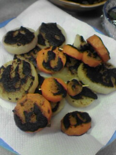 蒸し大根蒸し人参のゴマ味噌だれグリル焼き