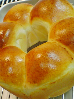 ミルクいっぱいのパン