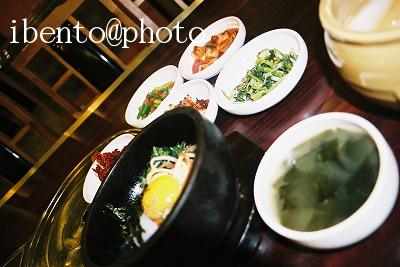 61石焼ビビンバとわかめスープ