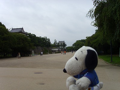名古屋城の入り口すぐのところ。