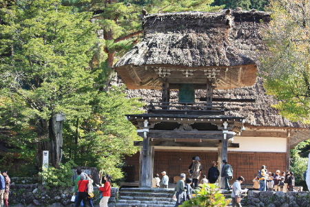 合掌造りの明善寺