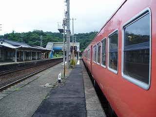 21・宝木駅停車.jpg