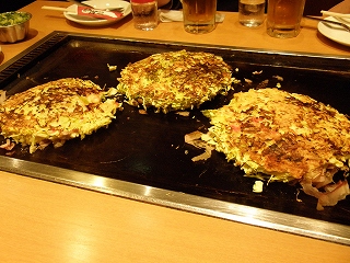 07・お好み焼き三人分.jpg