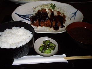 02・味噌カツ定食.jpg