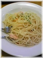 イクラと鮭のパスタ。