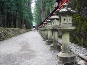 東照宮から二荒山神社.jpg