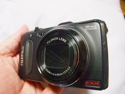 F600EXR-2.jpg