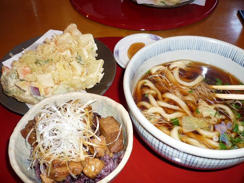 ブログ時の鐘付近のうどん屋.JPG