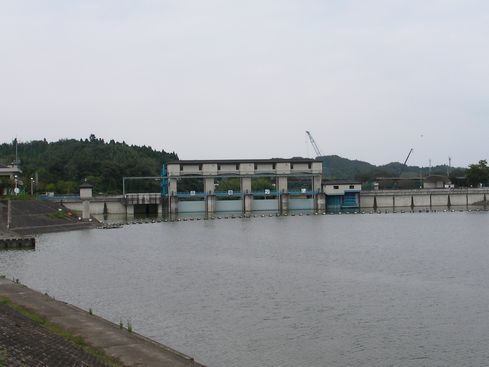 011takataki-dam.jpg