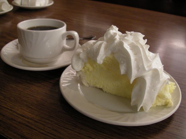 198lemon-pie.jpg