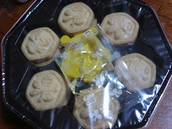 クッキー缶の中