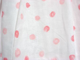 ピンク色の玉模様スカート2