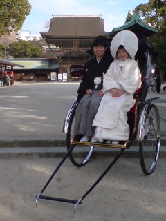 筥崎宮婚礼20110305　完璧なアングルだ！