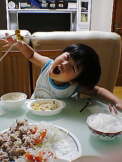 食いしん坊のアトム