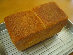 全粒粉入りトマト角食